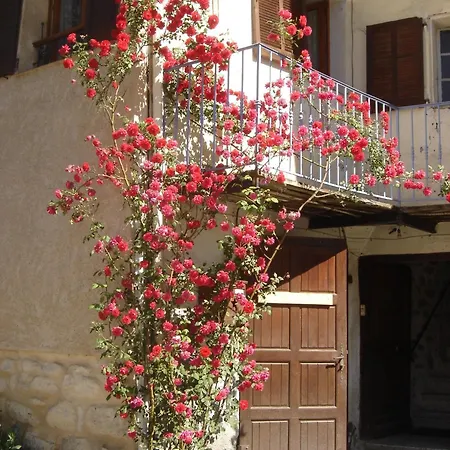 La Petite Cascade
